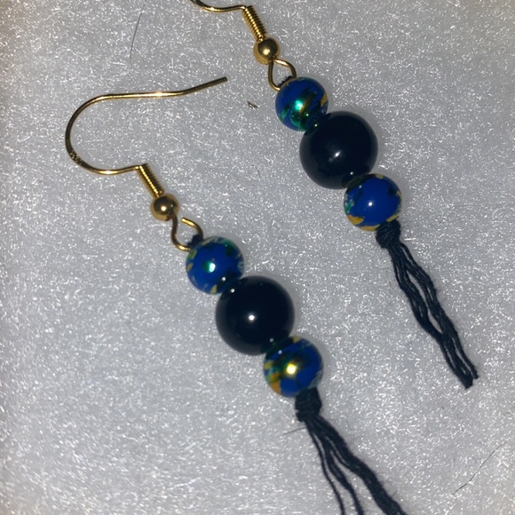 Hand Crafted Macrame Style Beaded Fringe Gold Toned Dangle Earrings Earth Theme - Picture 7 of 10